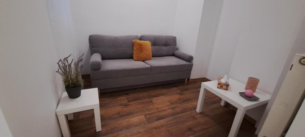 Sweet 16 Apartment In The Party District Budapest Ngoại thất bức ảnh