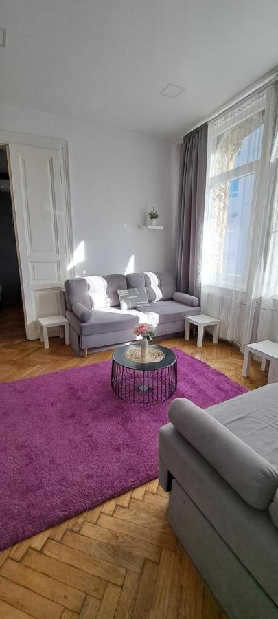 Sweet 16 Apartment In The Party District Budapest Ngoại thất bức ảnh